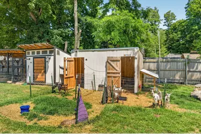 26 Algerine St, Berkley, MA 02779 - Photo 34