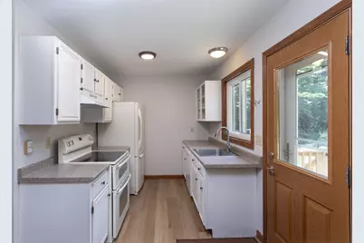 246 Torrey Rd, Southbridge, MA 01550 - Photo 8