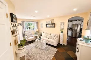 9 Pondview Ave, Pembroke, MA 02359 - Photo 4