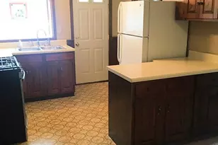 561 Willard St, Quincy, MA 02169 - Photo 2