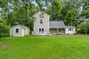 37 Henri St, Somerset, MA 02726 - Photo 2