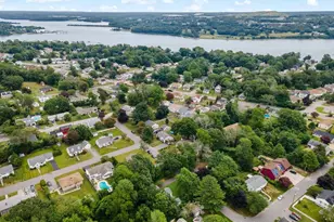 37 Henri St, Somerset, MA 02726 - Photo 4
