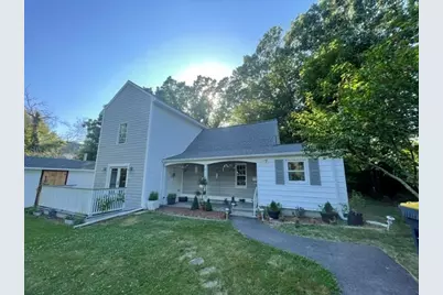 37 Henri St, Somerset, MA 02726 - Photo 2