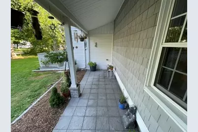 37 Henri St, Somerset, MA 02726 - Photo 4
