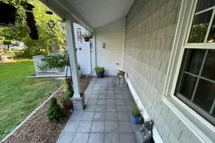37 Henri St, Somerset, MA 02726 - Photo 4