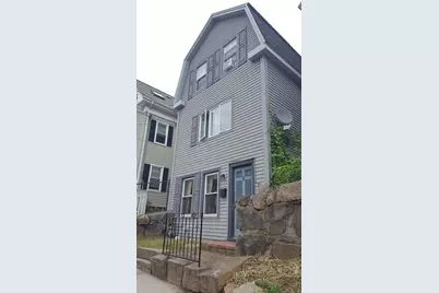9 Eastern Ave #1, Gloucester, MA 01930 - Photo 2