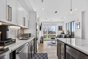 946 Saratoga St, Boston, MA 02128 - Photo 2