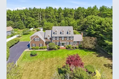 37 Wyndemere Ct, Plymouth, MA 02360 - Photo 2