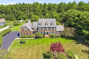 37 Wyndemere Ct, Plymouth, MA 02360 - Photo 2