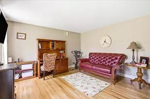 37 Wyndemere Ct, Plymouth, MA 02360 - Photo 6