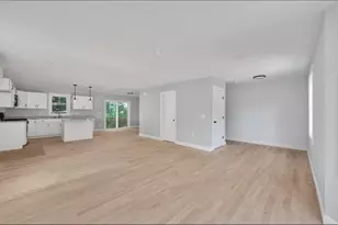 299 Quincy St Building 3, Holbrook, MA 02343 - Photo 6