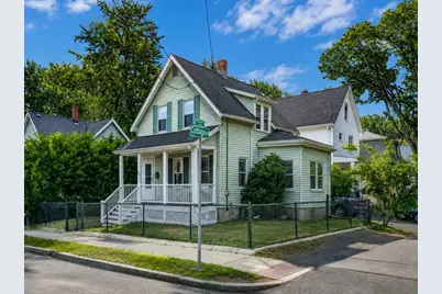 53 Henderson St, Arlington, MA 02474 - Photo 2