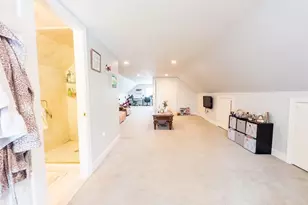 7 Bradford Ave, Medford, MA 02155 - Photo 16