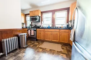 7 Bradford Ave, Medford, MA 02155 - Photo 12
