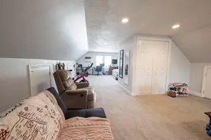 7 Bradford Ave, Medford, MA 02155 - Photo 20
