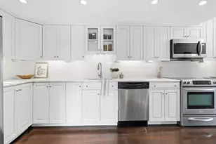 124 Beacon, Boston, MA 02116 - Photo 8