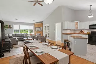 360 Woodland, Seekonk, MA 02771 - Photo 6