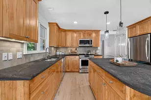 11 Crescent St, Stow, MA 01175 - Photo 4