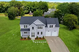 2 Jeffrey Dr, West Bridgewater, MA 02379 - Photo 2