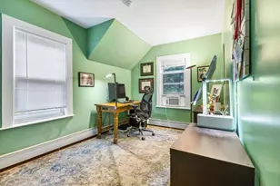 9 Hall St, Somerville, MA 02144 - Photo 14