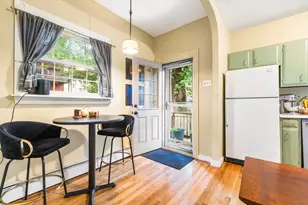 9 Hall St, Somerville, MA 02144 - Photo 4