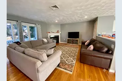 2 Ricciuti Dr #5, Quincy, MA 02169 - Photo 2
