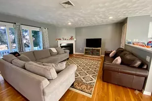 2 Ricciuti Dr, Quincy, MA 02169 - Photo 2