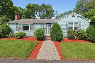 11 Preston St, Wakefield, MA 01880 - Photo 1