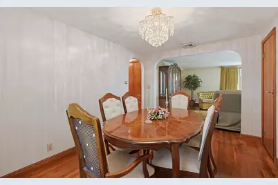 11 Preston St, Wakefield, MA 01880 - Photo 16