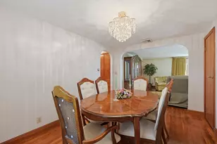 11 Preston St, Wakefield, MA 01880 - Photo 16