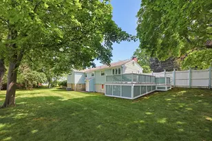 11 Preston St, Wakefield, MA 01880 - Photo 4