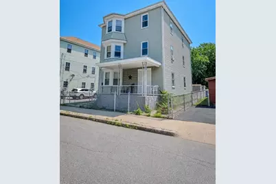 552 Alden St, Fall River, MA 02723 - Photo 2