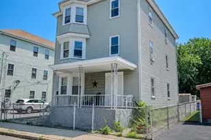 552 Alden St, Fall River, MA 02723 - Photo 2