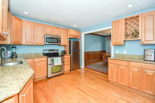 36 Whittier Rd, Medford, MA 02155 - Photo 10