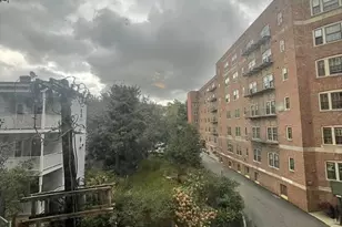 988 Memorial Dt, Cambridge, MA 02138 - Photo 8