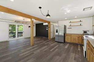 71 Box Pond Dr, Bellingham, MA 02019 - Photo 4