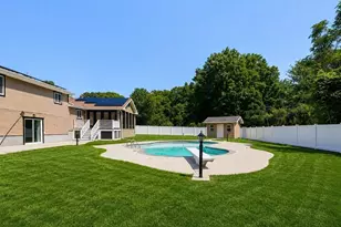 41 Watuppa Rd, Westport, MA 02790 - Photo 4