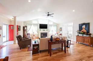 12 Makenzie Dr, Rehoboth, MA 02769 - Photo 8
