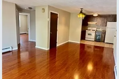 305 Pine St #12, Lowell, MA 01851 - Photo 4