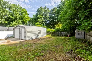 121 Dorset St, Springfield, MA 01008 - Photo 40
