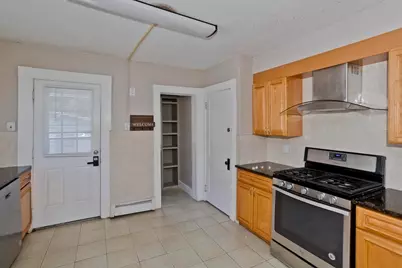 121 Dorset Street, Springfield, MA 01008 - Photo 6