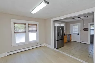 121 Dorset Street, Springfield, MA 01008 - Photo 4