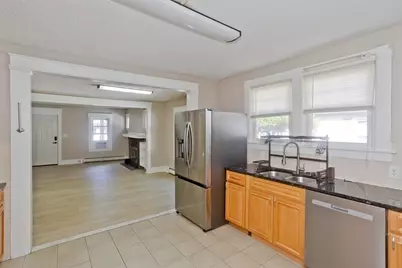 121 Dorset Street, Springfield, MA 01008 - Photo 8