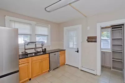 121 Dorset Street, Springfield, MA 01008 - Photo 10