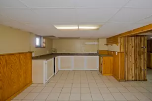 121 Dorset St, Springfield, MA 01008 - Photo 32