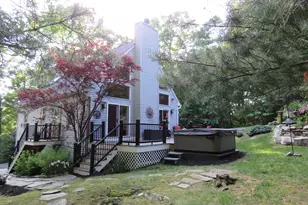 14 Circle Dr, Dudley, MA 01571 - Photo 2