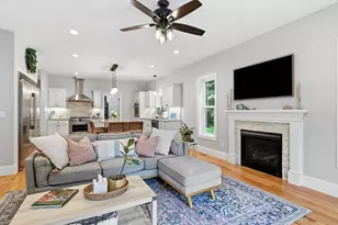 18 Pine St, Belchertown, MA 01007 - Photo 12