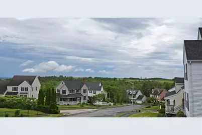 35 Fox Meadow Dr, Worcester, MA 01602 - Photo 24