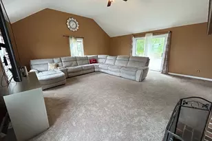 35 Fox Meadow Dr, Worcester, MA 01602 - Photo 8