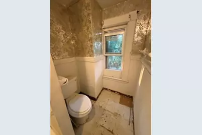 20 Hawthorne St, Springfield, MA 01105 - Photo 16